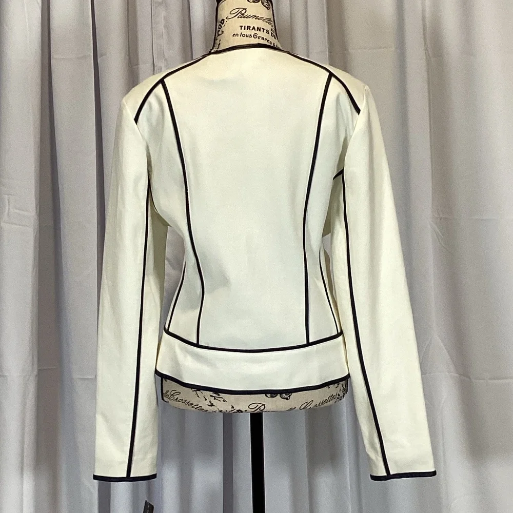 1901. INC International Concepts White w/Blue piping Jacket NWT Size Large
